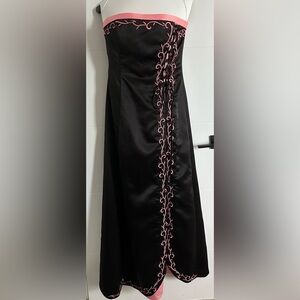 Zum Zum by Niki Livas: Strapless Formal Dress- Size 9/10